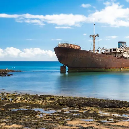 Isla De Lobos Willa *