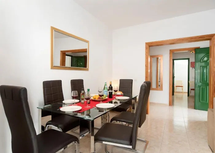 Isla De Lobos * بويرتو ذيل كارمين